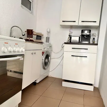 Baby Friendly 3-bedrooms House By The Sea Nyaraló Konstanca