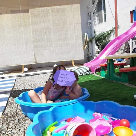 Baby Friendly 3-bedrooms House By The Sea Holiday home