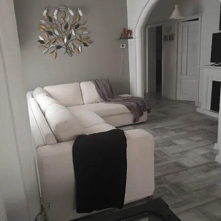 Baby Friendly 3-bedrooms House By The Sea *